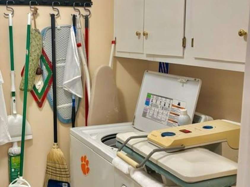 912 Redwood Lane, Chester, SC 29706.  MLS# CAR4295225, YatesRealty ID 811. 