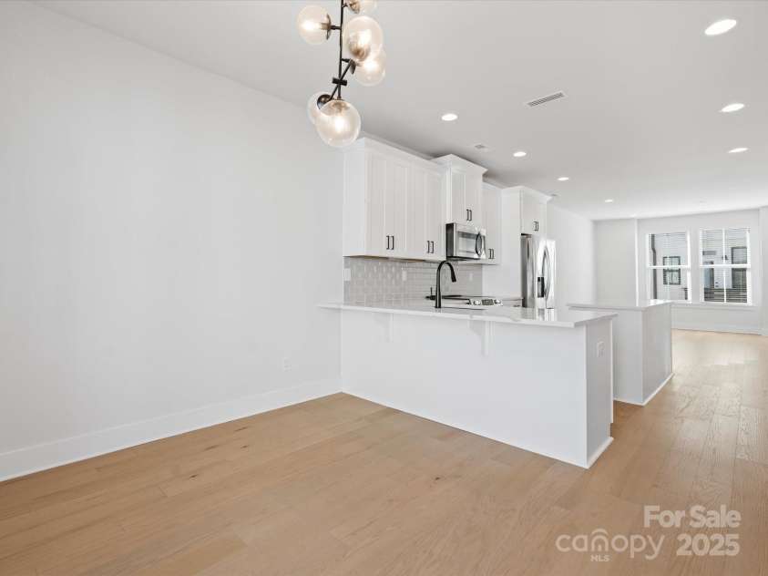 1122 Pegram Crossing Drive, Charlotte, NC 28205.  MLS# CAR4218079, YatesRealty ID 8111. 