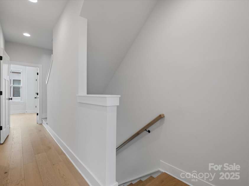 1122 Pegram Crossing Drive, Charlotte, NC 28205.  MLS# CAR4218079, YatesRealty ID 8111. 