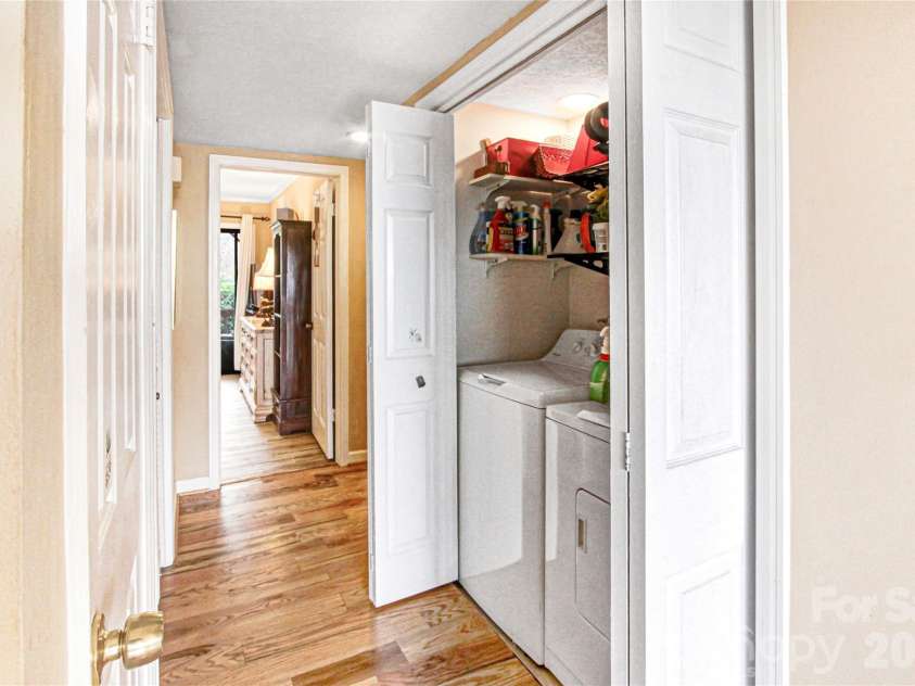 121 Toxaway Views Drive, Lake Toxaway, NC 28747.  MLS# CAR4364555, YatesRealty ID 8111. 