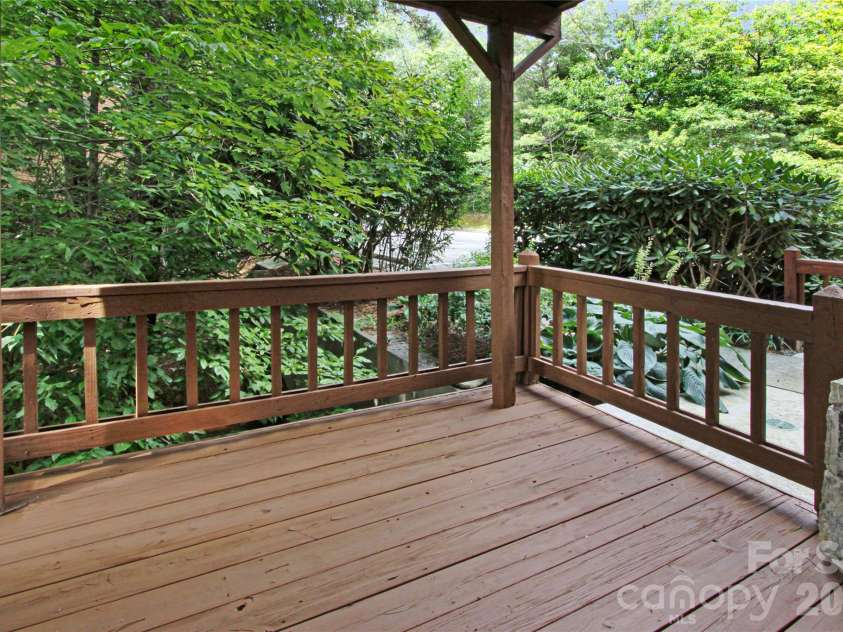 121 Toxaway Views Drive, Lake Toxaway, NC 28747.  MLS# CAR4414646, YatesRealty ID 8111. 