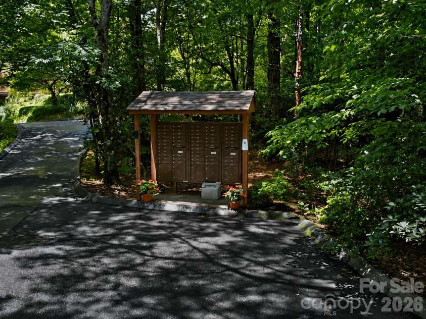 121 Toxaway Views Drive, Lake Toxaway, NC 28747.  MLS# CAR4414646, YatesRealty ID 8111. Mailboxes Area