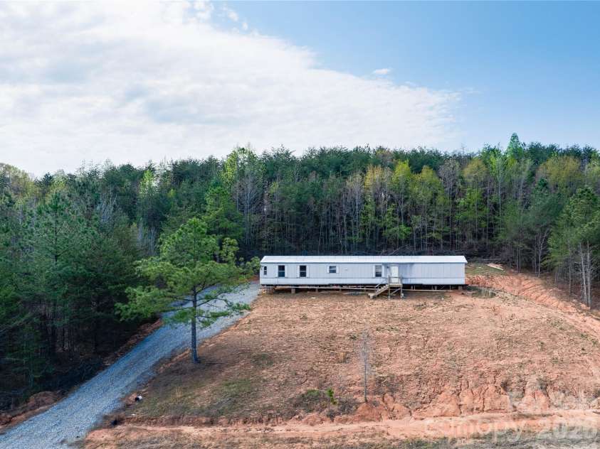 143 Forest View Lane, Mooresboro, NC 28114.  MLS# CAR4362577, YatesRealty ID 8112. 