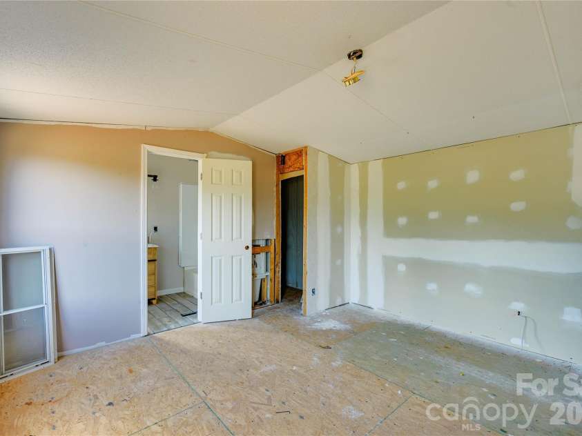143 Forest View Lane, Mooresboro, NC 28114.  MLS# CAR4362577, YatesRealty ID 8112. 