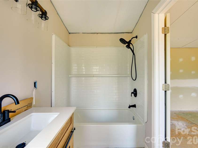 143 Forest View Lane, Mooresboro, NC 28114.  MLS# CAR4362577, YatesRealty ID 8112. 