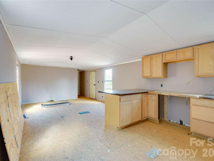 143 Forest View Lane, Mooresboro, NC 28114.  MLS# CAR4362577, YatesRealty ID 8112. 