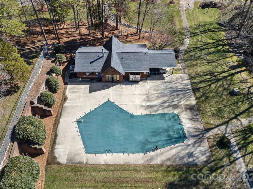 653 Camrose Circle, Concord, NC 28025.  MLS# CAR4224095, YatesRealty ID 8112. 