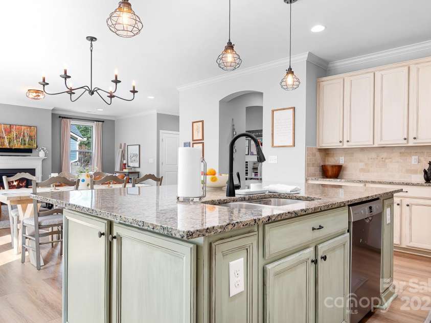 147 Belfry Loop, Mooresville, NC 28117.  MLS# CAR4232768, YatesRealty ID 8113. 