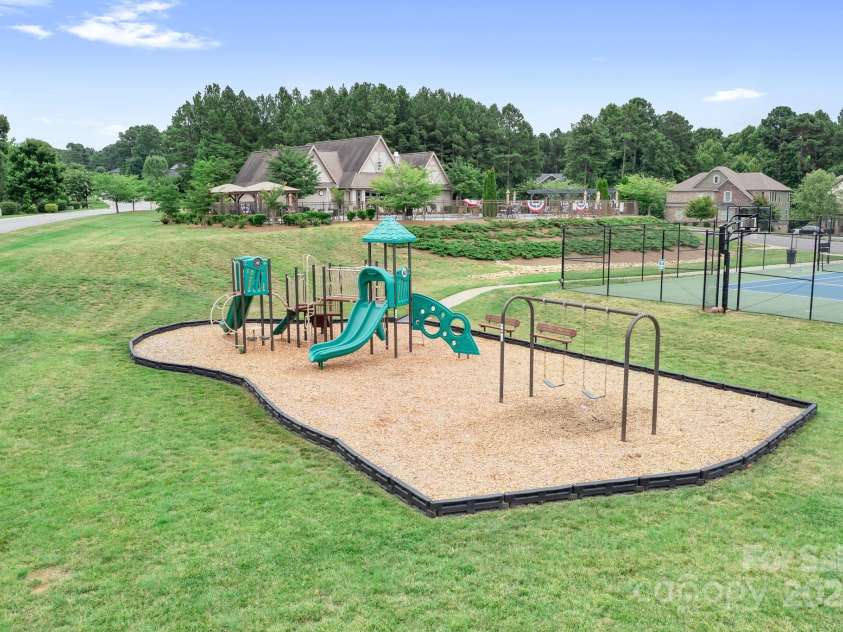 147 Belfry Loop, Mooresville, NC 28117.  MLS# CAR4232768, YatesRealty ID 8113. 
