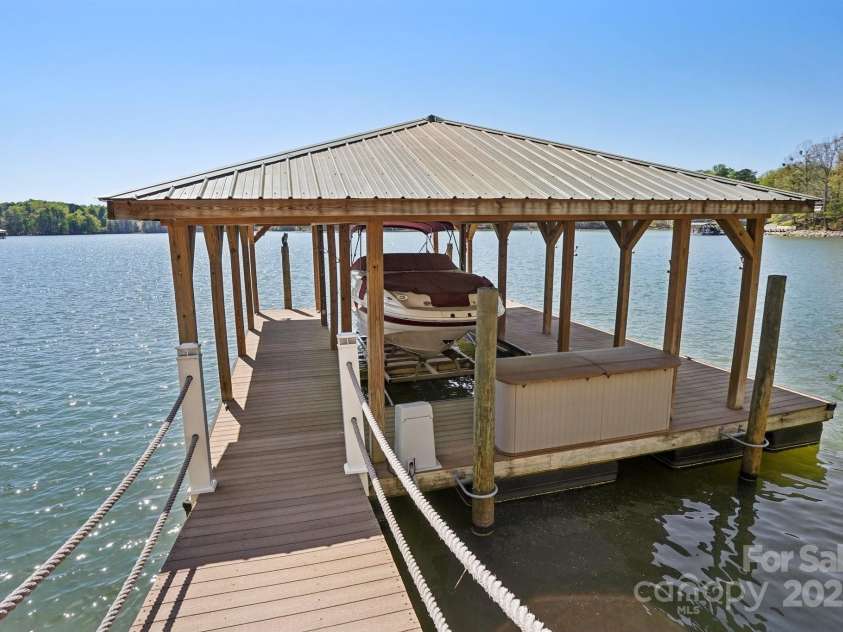 167 Maple View Drive, Troutman, NC 28166.  MLS# CAR4239127, YatesRealty ID 8115. 