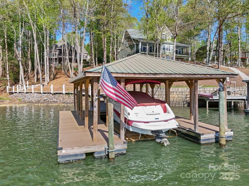 167 Maple View Drive, Troutman, NC 28166.  MLS# CAR4239127, YatesRealty ID 8115. 
