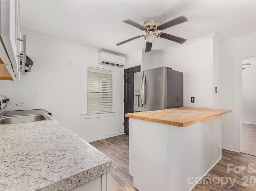 664 Simpson Street, Rock Hill, SC 29730.  MLS# CAR4364805, YatesRealty ID 8116. 