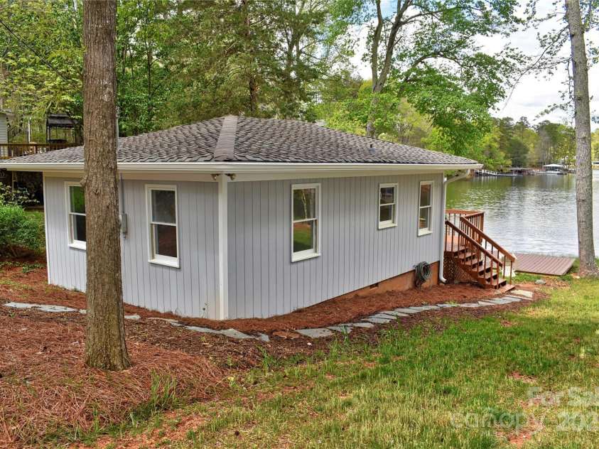 139 Sanford Lane, Badin Lake, NC 28127.  MLS# CAR4246223, YatesRealty ID 8117. 
