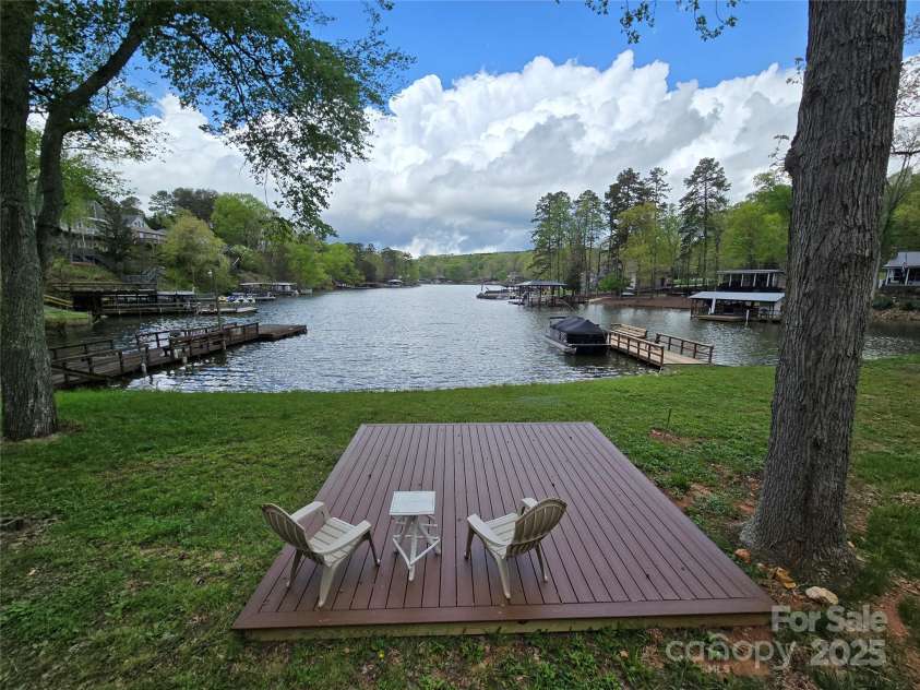 139 Sanford Lane, Badin Lake, NC 28127.  MLS# CAR4246223, YatesRealty ID 8117. 