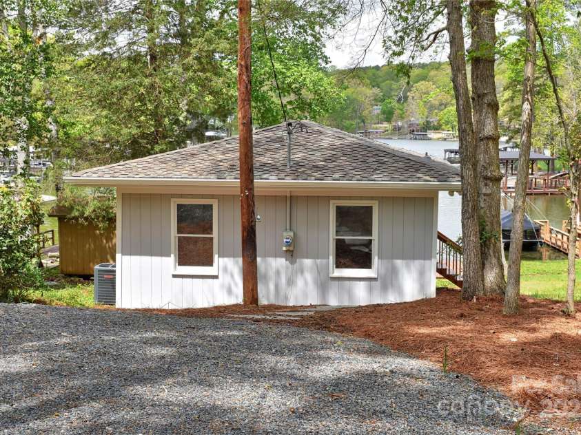 139 Sanford Lane, Badin Lake, NC 28127.  MLS# CAR4246223, YatesRealty ID 8117. 