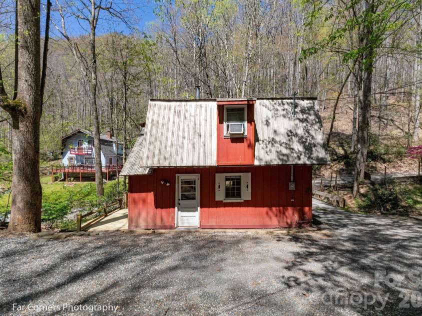 2670 Dicks Creek Road, Whittier, NC 28789.  MLS# CAR4365054, YatesRealty ID 8117. 