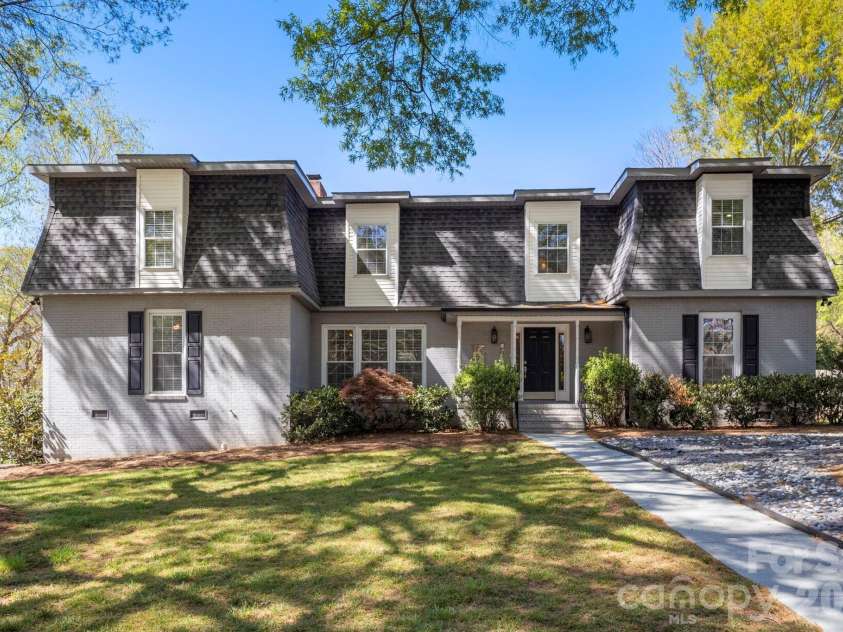 6116 Old Providence Road, Charlotte, NC 28226.  MLS# CAR4363189, YatesRealty ID 8118. 