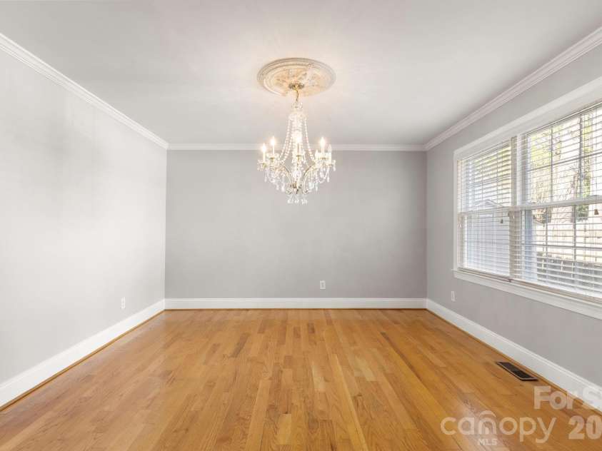 6116 Old Providence Road, Charlotte, NC 28226.  MLS# CAR4363189, YatesRealty ID 8118. 