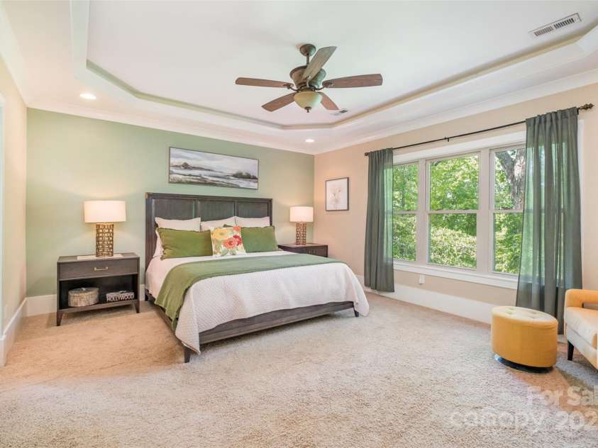 1713 Mt Isle Harbor Drive, Charlotte, NC 28214.  MLS# CAR4247836, YatesRealty ID 8119. 