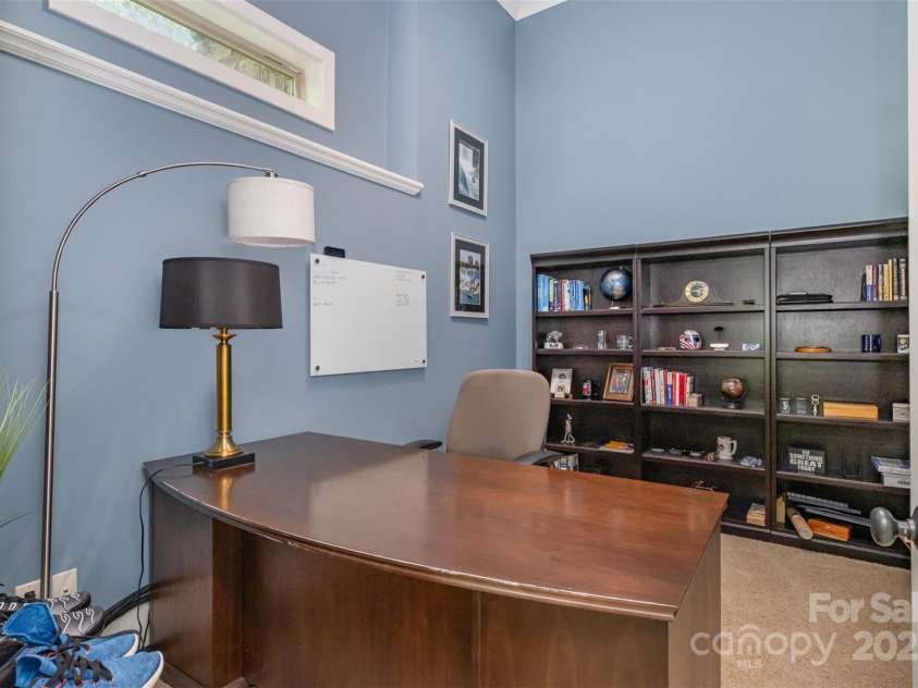 1713 Mt Isle Harbor Drive, Charlotte, NC 28214.  MLS# CAR4247836, YatesRealty ID 8119. 
