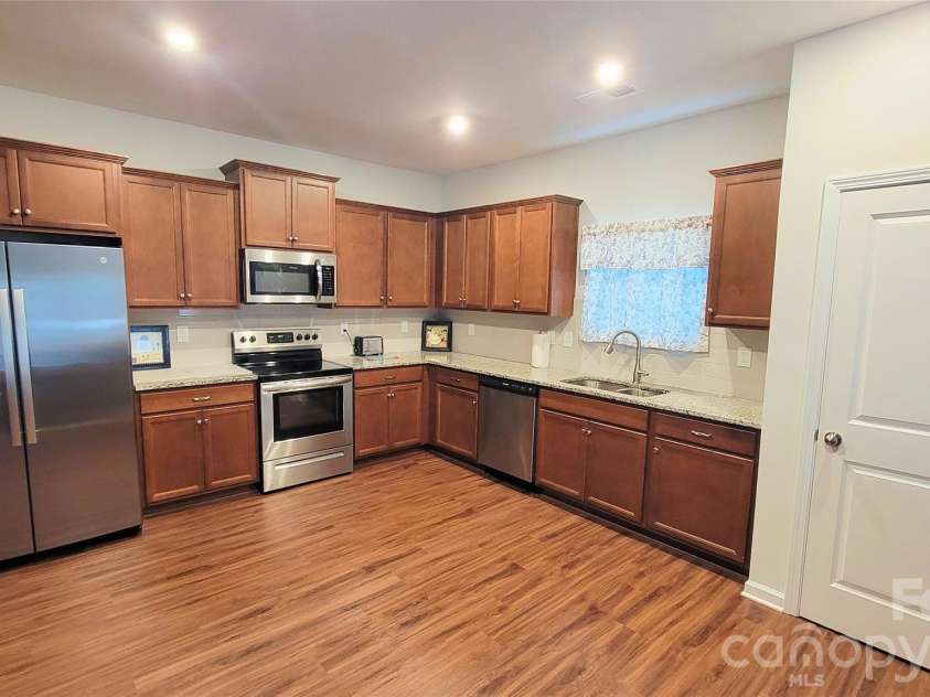 343 Ox Bow Circle, Mount Holly, NC 28120.  MLS# CAR4363582, YatesRealty ID 8119. 