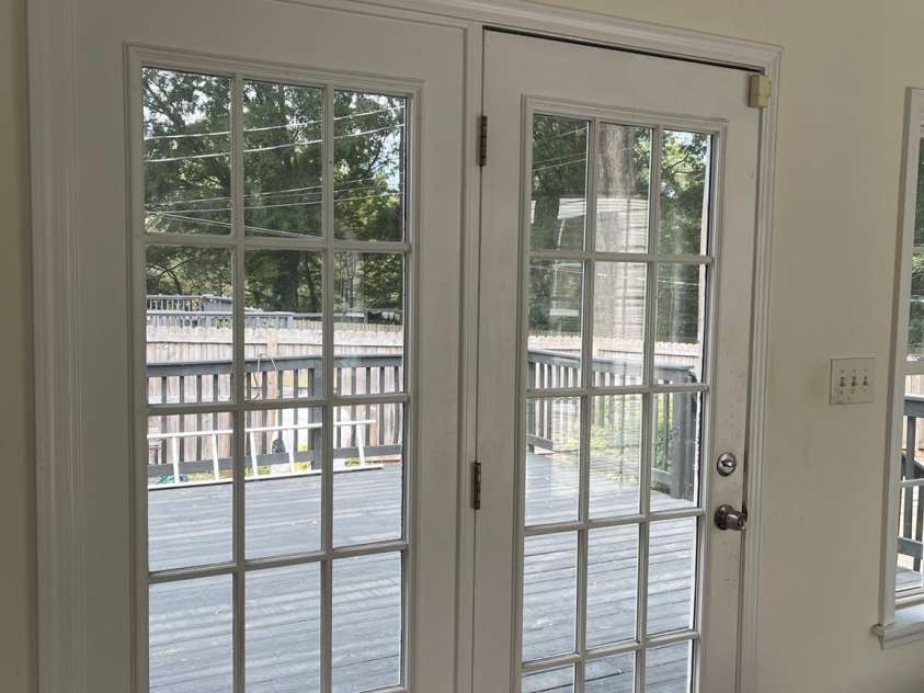 3329 Draper Avenue, Charlotte, NC 28205.  MLS# CAR4177699, YatesRealty ID 812. Sunroom onto Back Deck