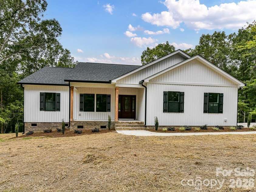 6720 Jesse Rushing Road, Marshville, NC 28103.  MLS# CAR4364742, YatesRealty ID 8120. 