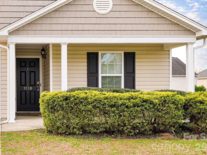 1150 Red Sage Road, Winston Salem, NC 27127.  MLS# CAR4364862, YatesRealty ID 8121. 