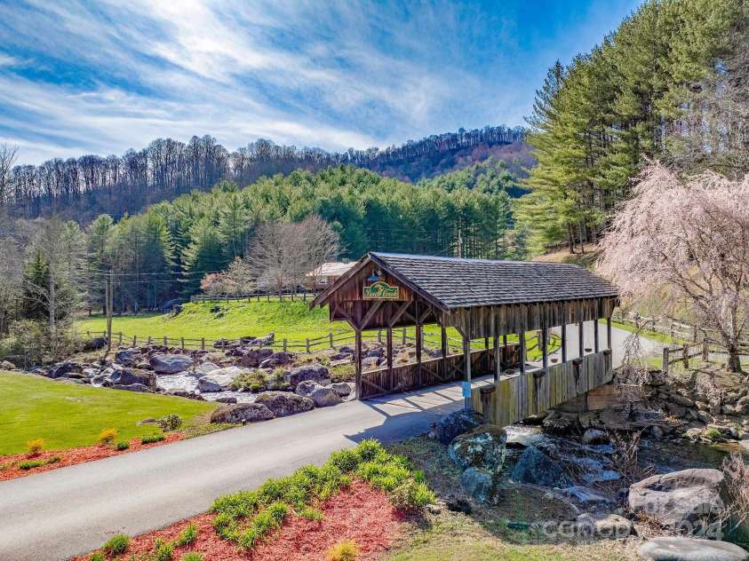 342 Big Rock Creek Drive, Bakersville, NC 28705.  MLS# CAR4121368, YatesRealty ID 8121. 