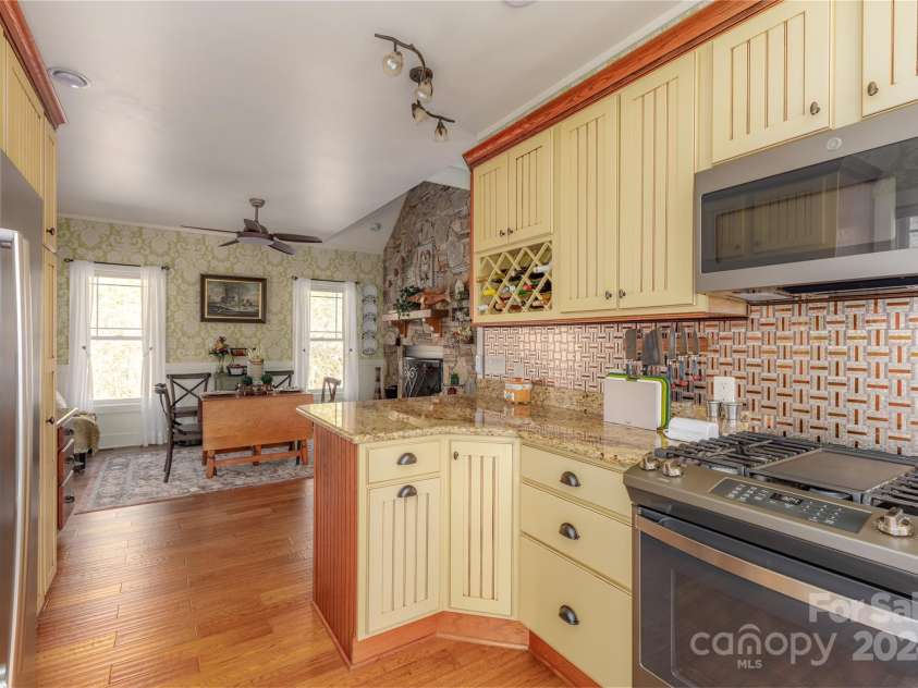 342 Big Rock Creek Drive, Bakersville, NC 28705.  MLS# CAR4121368, YatesRealty ID 8121. 