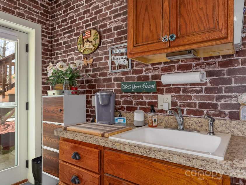 342 Big Rock Creek Drive, Bakersville, NC 28705.  MLS# CAR4121368, YatesRealty ID 8121. 