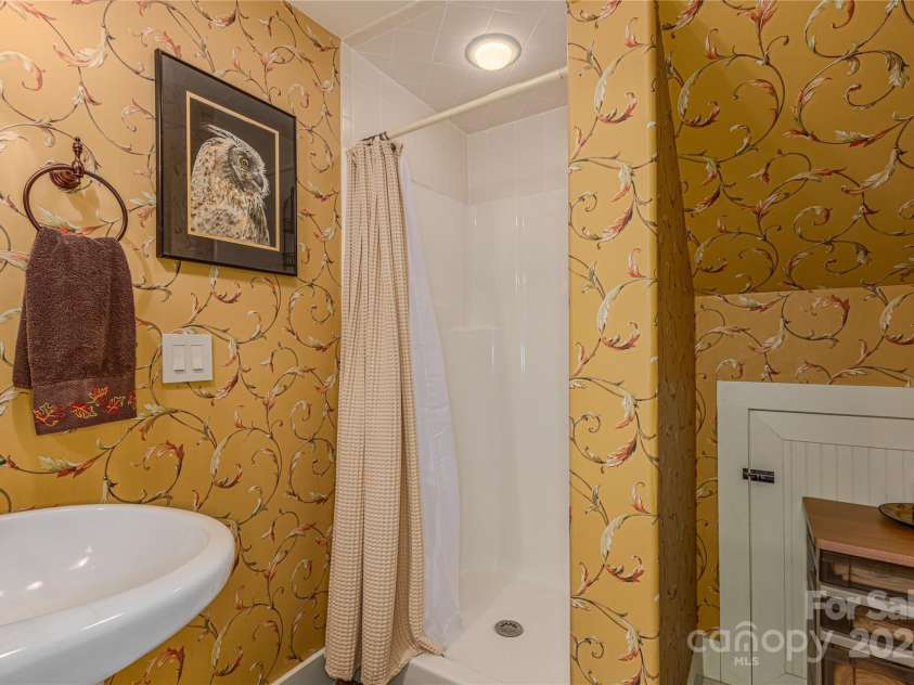 342 Big Rock Creek Drive, Bakersville, NC 28705.  MLS# CAR4121368, YatesRealty ID 8121. 