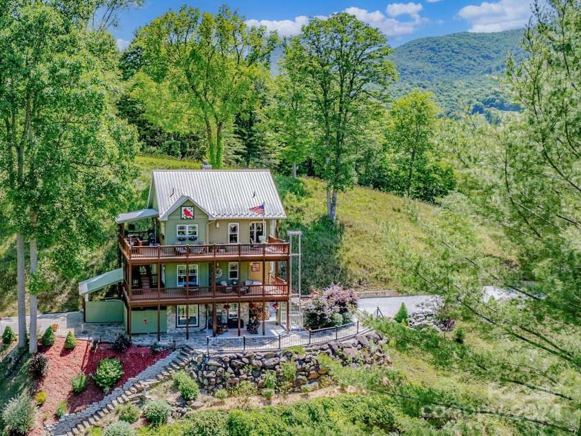 342 Big Rock Creek Drive, Bakersville, NC 28705.  MLS# CAR4121368, YatesRealty ID 8121. 