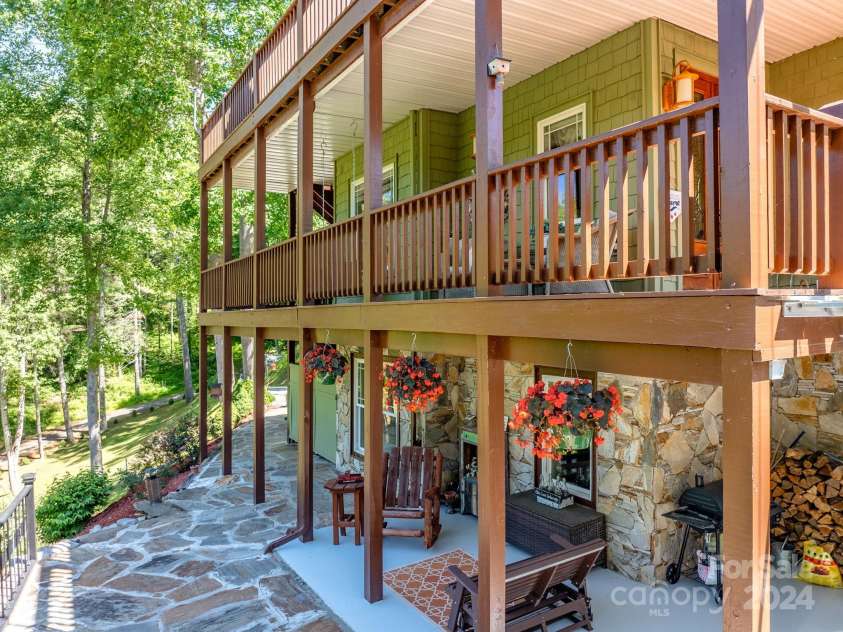 342 Big Rock Creek Drive, Bakersville, NC 28705.  MLS# CAR4121368, YatesRealty ID 8121. 