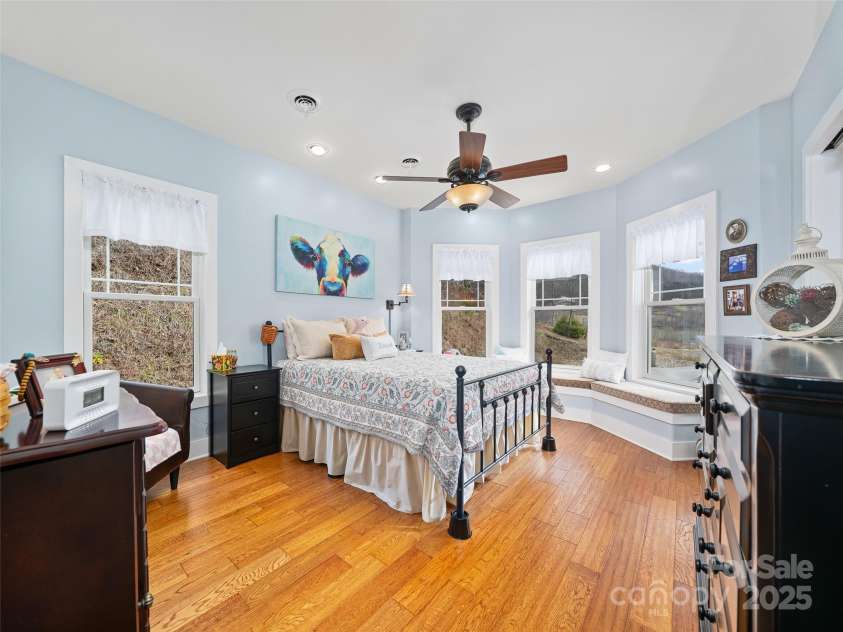 342 Big Rock Creek Drive, Bakersville, NC 28705.  MLS# CAR4329750, YatesRealty ID 8121. 