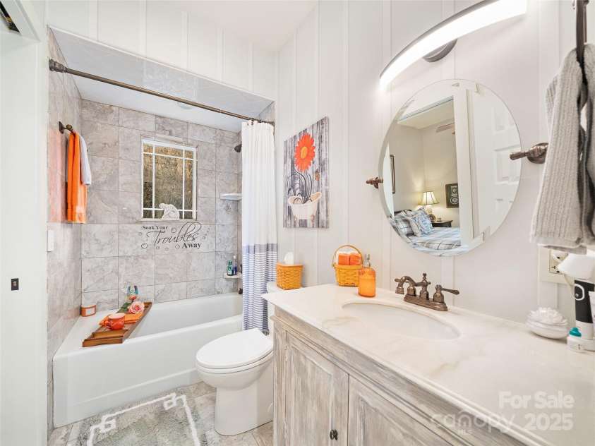 342 Big Rock Creek Drive, Bakersville, NC 28705.  MLS# CAR4329750, YatesRealty ID 8121. 