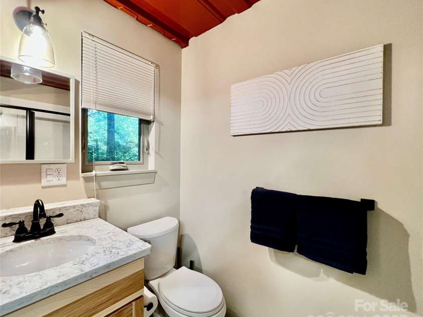 710 Rhododendron Avenue, Black Mountain, NC 28711.  MLS# CAR4243469, YatesRealty ID 8122. 