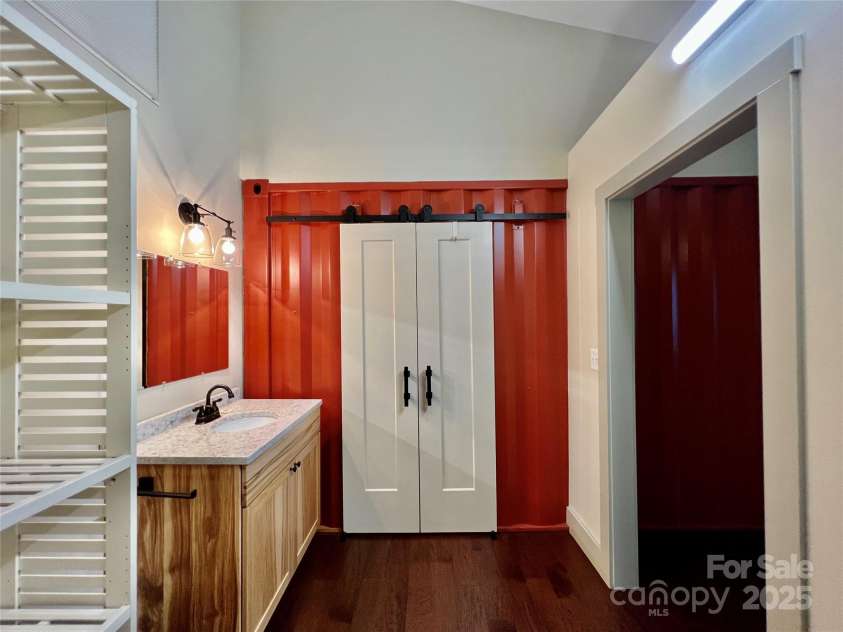 710 Rhododendron Avenue, Black Mountain, NC 28711.  MLS# CAR4243469, YatesRealty ID 8122. 