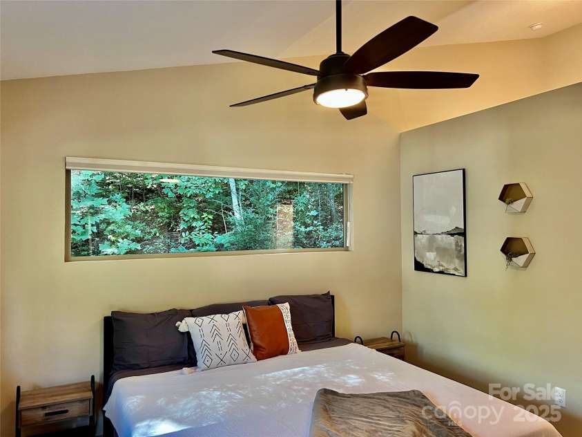 710 Rhododendron Avenue, Black Mountain, NC 28711.  MLS# CAR4243469, YatesRealty ID 8122. 