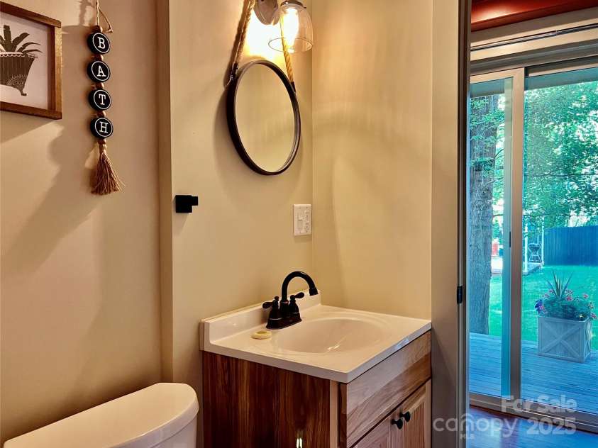 710 Rhododendron Avenue, Black Mountain, NC 28711.  MLS# CAR4243469, YatesRealty ID 8122. 