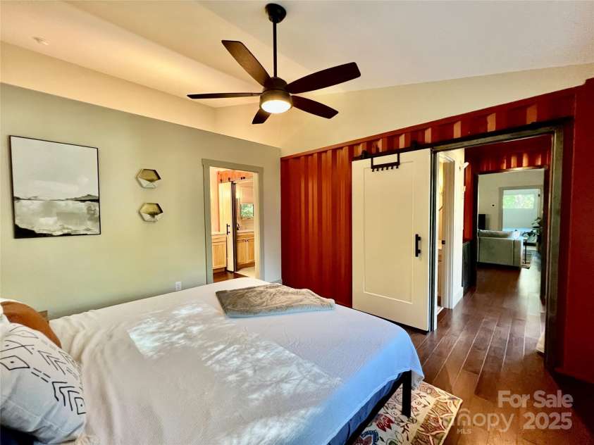 710 Rhododendron Avenue, Black Mountain, NC 28711.  MLS# CAR4243469, YatesRealty ID 8122. 