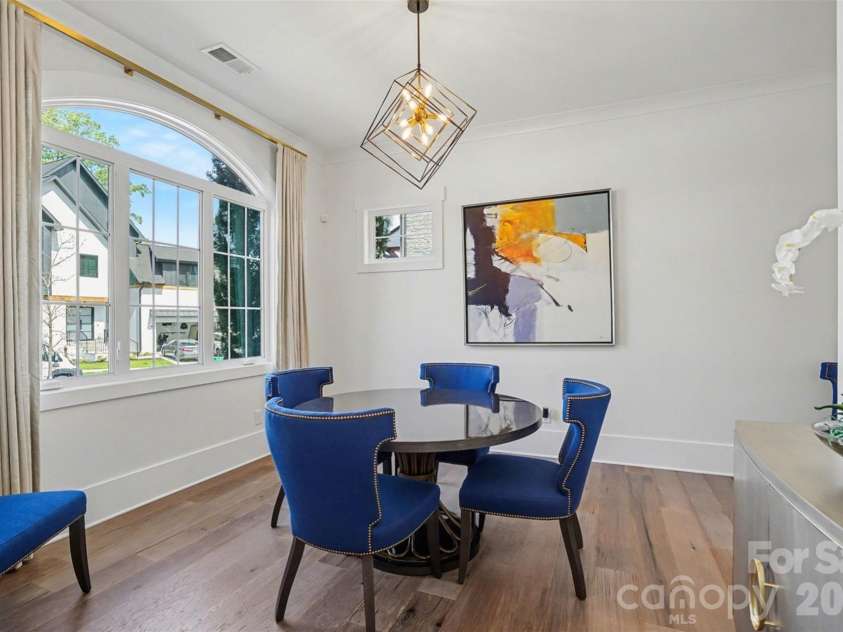 915 Laurel Creek Lane, Charlotte, NC 28211.  MLS# CAR4398548, YatesRealty ID 8123. 