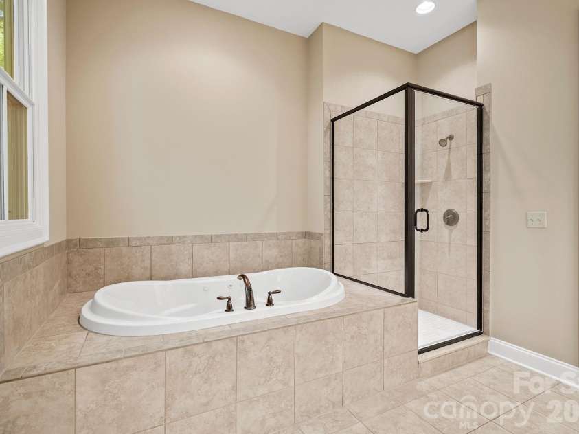25 Owl Creek Lane, Fairview, NC 28730.  MLS# CAR4365115, YatesRealty ID 8127. 