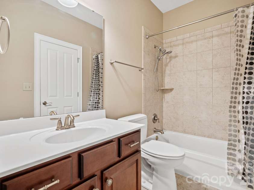 25 Owl Creek Lane, Fairview, NC 28730.  MLS# CAR4365115, YatesRealty ID 8127. 