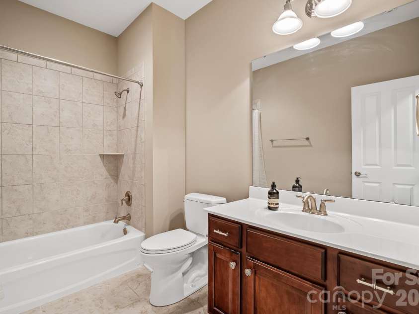 25 Owl Creek Lane, Fairview, NC 28730.  MLS# CAR4365115, YatesRealty ID 8127. 