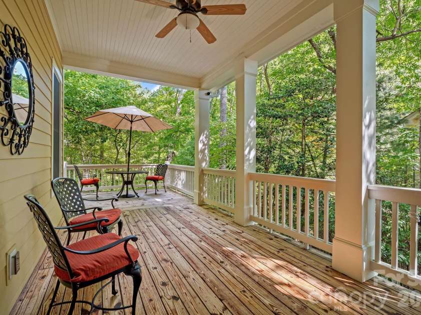 25 Owl Creek Lane, Fairview, NC 28730.  MLS# CAR4365115, YatesRealty ID 8127. 