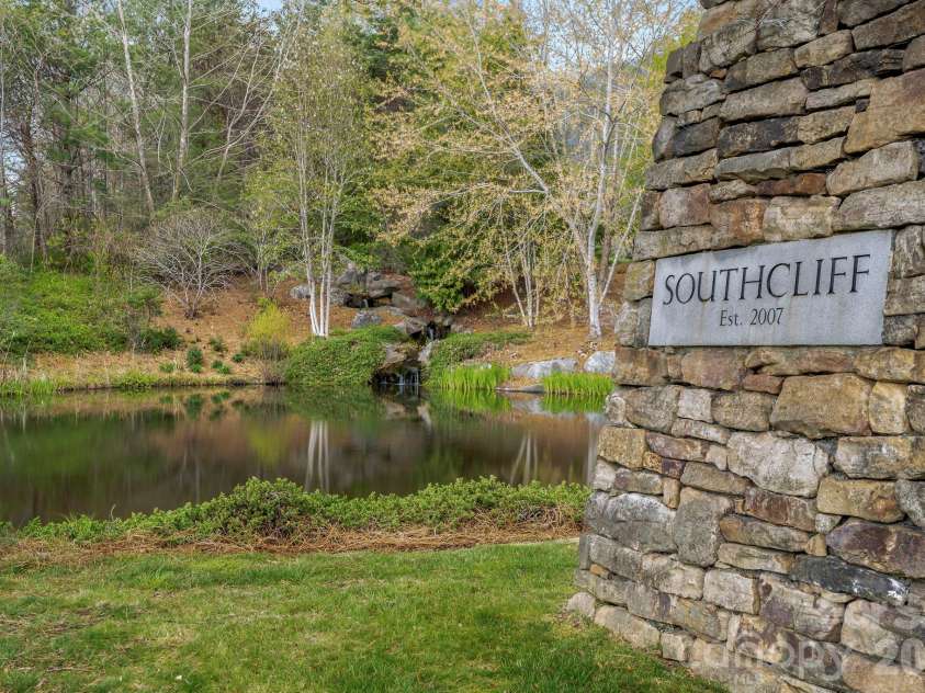 25 Owl Creek Lane, Fairview, NC 28730.  MLS# CAR4365115, YatesRealty ID 8127. Community