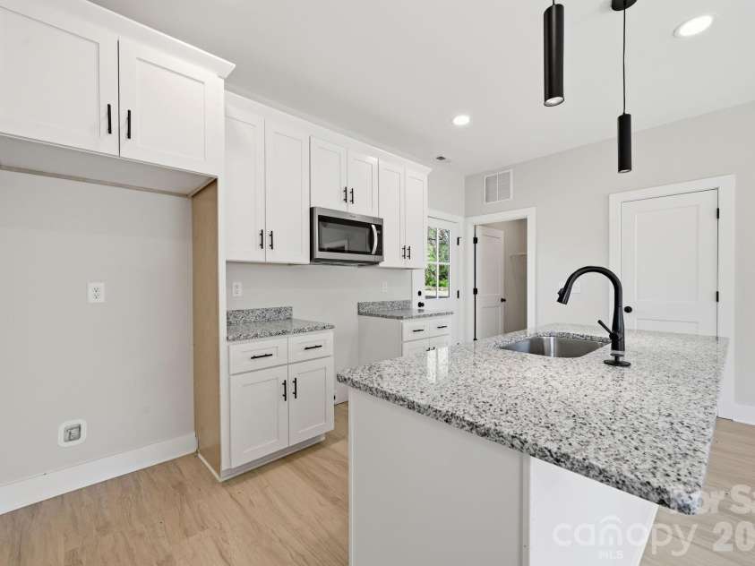 1431 Hilltop Street, Albemarle, NC 28001.  MLS# CAR4365155, YatesRealty ID 8128. 