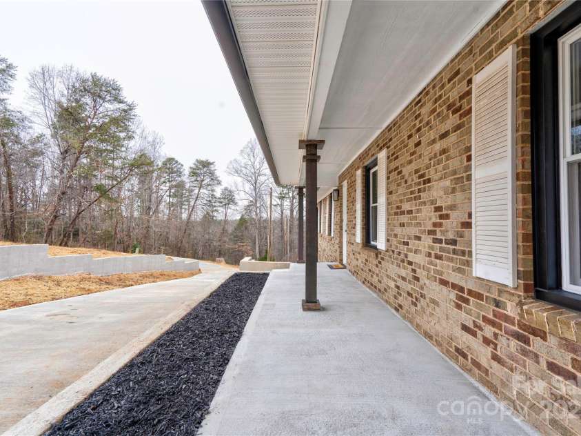 238 Lincoln Drive, Forest City, NC 28043.  MLS# CAR4270076, YatesRealty ID 8128. 