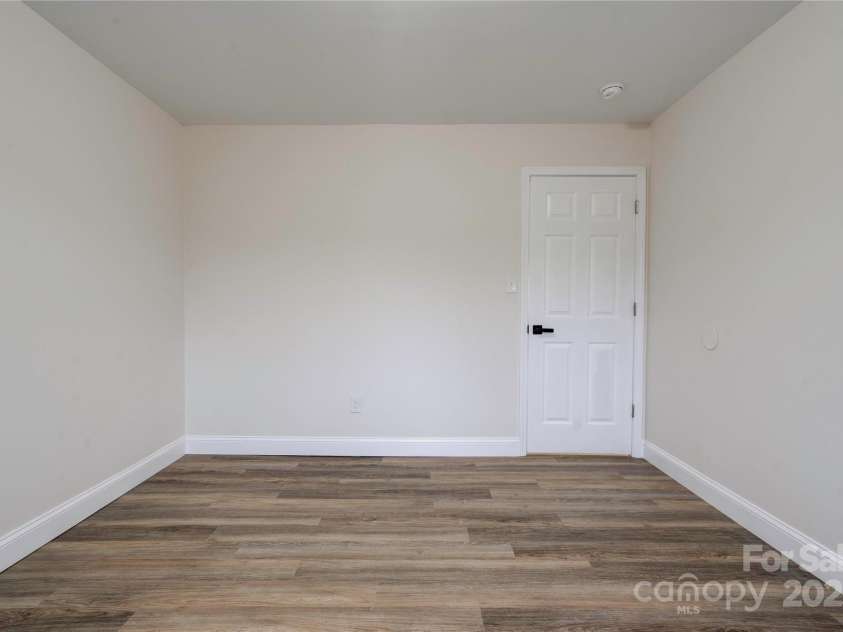 238 Lincoln Drive, Forest City, NC 28043.  MLS# CAR4270076, YatesRealty ID 8128. 